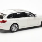 BMW 335i F31 Touring Alpine Vit Paragon 1:18 - image 3 of 8