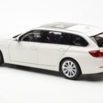 BMW 335i F31 Touring Alpine Vit Paragon 1:18 - image 7 of 8