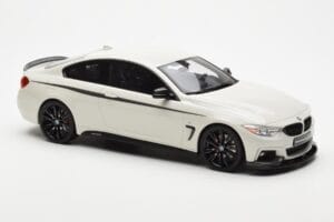 BMW 435i F32 M Performance Package Vit GT Spirit 1:18 GT710 Resin — bild 4 av 6