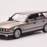 BMW 530i E34 Touring Grå Metallic MCG 1:18