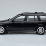 BMW 540 E39 Touring M Package Svart Otto 1:18 - image 3 of 6