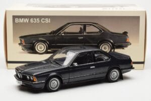 BMW 635 CSi E24 Diamant Svart Metallic AUTOart 1:18 70521 Metall — bild 8 av 8