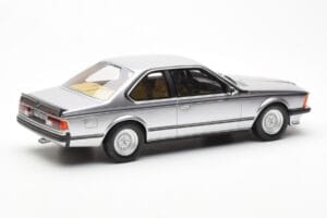 BMW 635 CSi E24 Silver Otto 1:18 OT313 Resin — bild 2 av 6