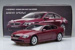 BMW 645Ci E63 Mörkröd Kyosho 1:18 08701CR Metall — bild 7 av 7