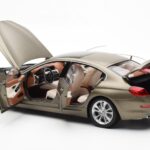 BMW 650i F06 Gran Coupe Frozen Brons Metallic Paragon 1:18 - image 5 of 8