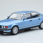 BMW 7 Series E32 730i Blå MCG 1:18 MCG18160 Metall
