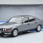 BMW 7 Series E32 740i Silver MCG 1:18 MCG18161 Metall - image 5 of 5