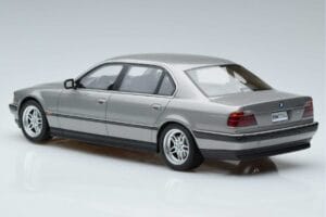 BMW 7 Series E38 750iL Otto 1:18 OT952 Resin — bild 5 av 6