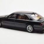 BMW 750iL E38 Svart Otto 1:18 - image 5 of 6