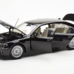 BMW 760Li E66 Svart Kyosho 1:18 - image 2 of 9