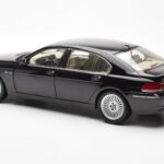 BMW 760Li E66 Svart Kyosho 1:18 - image 7 of 9