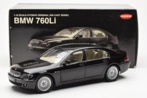 BMW 760Li E66 Svart Kyosho 1:18 08572BK Metall — bild 9 av 9
