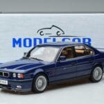 BMW Alpina B10 4.6 E34 Blå MCG 1:18 MCG18230 Metall - image 6 of 6