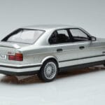 BMW Alpina B10 4.6 E34 Silver MCG 1:18 MCG18231 Metall - image 2 of 5