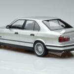 BMW Alpina B10 4.6 E34 Silver MCG 1:18 MCG18231 Metall - image 5 of 5