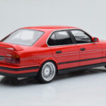 BMW Alpina B10 E34 Biturbo Röd Otto 1:18 - image 2 of 6