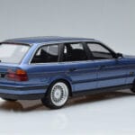BMW Alpina B10 E34 4.0 Touring Blå Otto 1:18 OT944 Resin - image 2 of 6