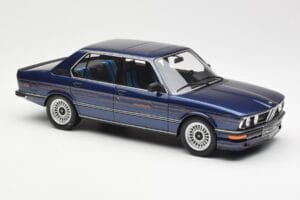 BMW Alpina B7S E12 Turbo Dark Sapphire Blå Metallic Otto 1:18 OT640 Resin — bild 4 av 6