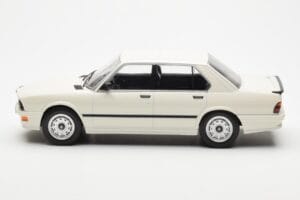 BMW M535i E28 Vit Norev 1:18 183260 Metall — bild 3 av 6