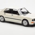 BMW M535i E28 Vit Norev 1:18 - image 4 of 6