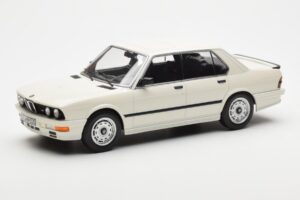 BMW M535i E28 Vit Norev 1:18