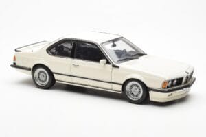 BMW M635 CSi E24 Vit Dealer Edition AUTOart 1:18 80430145829 Metall — bild 6 av 8