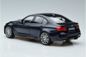 BMW M3 F80 Competition Blå Norev 1:18 183236 Metall — bild 6 av 7