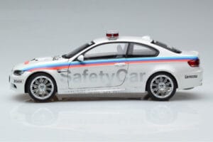 BMW M3 E92 MotoGP Safety Car 2008 Kyosho 1:18 08736GP Metall — bild 4 av 7