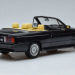 BMW M3 E30 Cabriolet Svart Otto 1:18 - image 2 of 6
