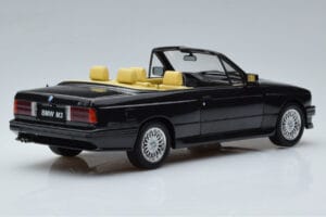 BMW M3 E30 Cabriolet Svart Otto 1:18 OT1012 Resin — bild 2 av 6