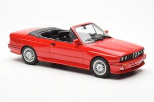 BMW M3 E30 Cabriolet Röd Otto 1:18 OT077 Resin — bild 4 av 6