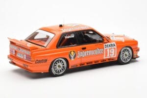 BMW M3 E30 #19 A. Hahne Jägermeister DTM 1992 AUTOart 1:18 89248 Metall — bild 3 av 8