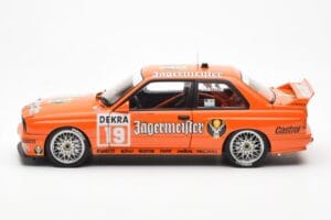 BMW M3 E30 #19 A. Hahne Jägermeister DTM 1992 AUTOart 1:18 89248 Metall — bild 4 av 8