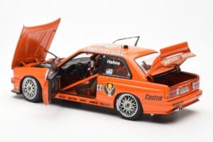 BMW M3 E30 #19 A. Hahne Jägermeister DTM 1992 AUTOart 1:18 89248 Metall — bild 5 av 8
