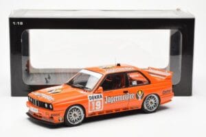 BMW M3 E30 #19 A. Hahne Jägermeister DTM 1992 AUTOart 1:18 89248 Metall — bild 8 av 8