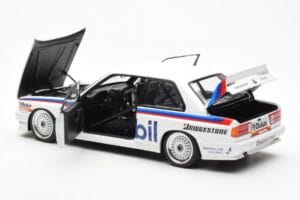 BMW M3 E30 #5 P. Brock Mobil ATCC 1988 AUTOart 1:18 88845 Metall — bild 5 av 8