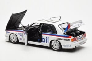 BMW M3 E30 #56 P. Brock / J. Richards Mobil Bathurst 1000 1988 AUTOart 1:18 88847 Metall — bild 5 av 9