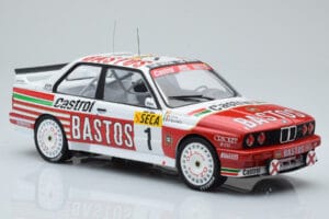BMW M3 E30 Bastos #1 R. Ravaglia / E. Pirro / E. Van de Poele 24 Hours of Spa 1991 IXO 1:18 18RMC081A Metall — bild 4 av 6