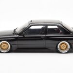 BMW M3 E30 Sport Evolution Svart Custom Wheels AUTOart 1:18 - image 4 of 8