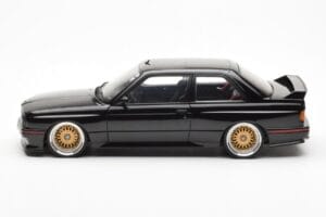 BMW M3 E30 Sport Evolution Svart Custom Wheels AUTOart 1:18 70562 Metall — bild 4 av 8