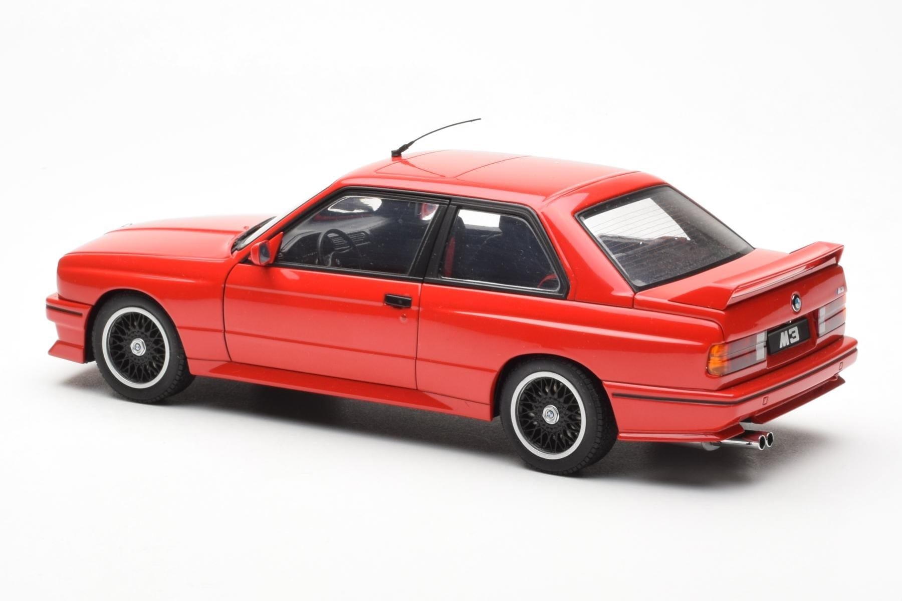 BMW M3 E30 Sport Evolution Cecotto Edition Röd AUTOart 1:18 70566 Metall — bild 7 av 8