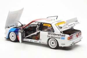 BMW M3 E30 #11 S. Soper Warsteiner DTM 1991 AUTOart 1:18 89146 Metall — bild 5 av 8