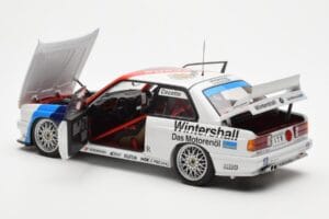 BMW M3 E30 #3 J. Cecotto Warsteiner DTM 1991 AUTOart 1:18 89145 Metall — bild 5 av 8