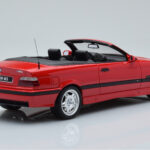 BMW M3 E36 Cabriolet Röd Otto 1:18 - image 2 of 6