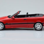 BMW M3 E36 Cabriolet Röd Otto 1:18 - image 3 of 6
