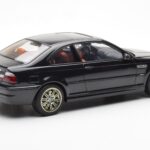 BMW M3 E46 Svart AUTOart 1:18 - image 3 of 8