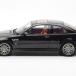 BMW M3 E46 Svart AUTOart 1:18 - image 4 of 8