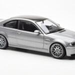 BMW M3 E46 CSL Grå Kyosho 1:18 - image 6 of 8