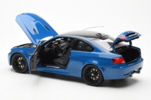 BMW M3 E92 Laguna Seca Blue Kyosho 1:18 08734LBL Metall — bild 5 av 8