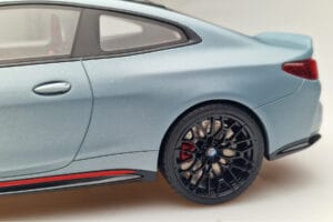 BMW M4 CSL G82 Grå GT Spirit 1:18 GT427 Resin — bild 7 av 8